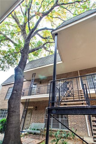 4420 Harlanwood Drive 228, Fort Worth, TX 76109
