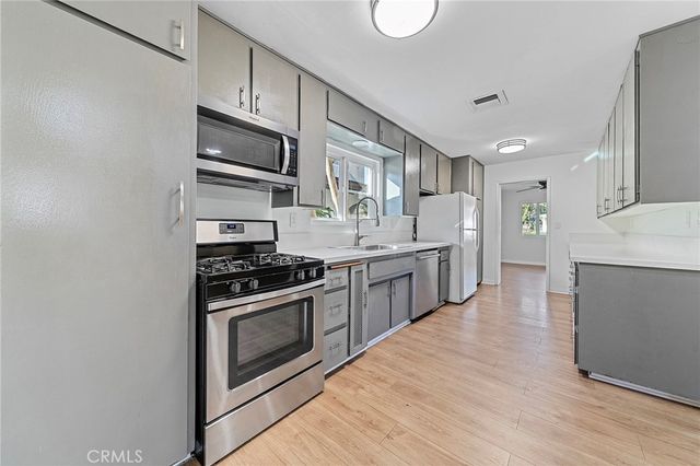 2366 8th Street, La Verne, CA 91750