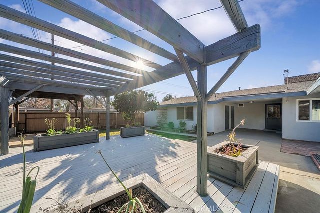 2366 8th Street, La Verne, CA 91750