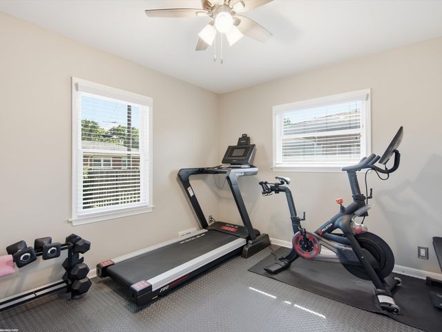21023 Thiele Street, Saint Clair Shores, MI 48081