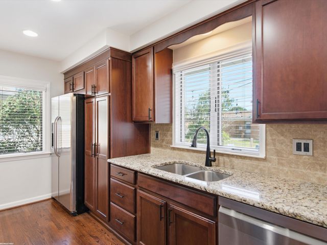 21023 Thiele Street, Saint Clair Shores, MI 48081