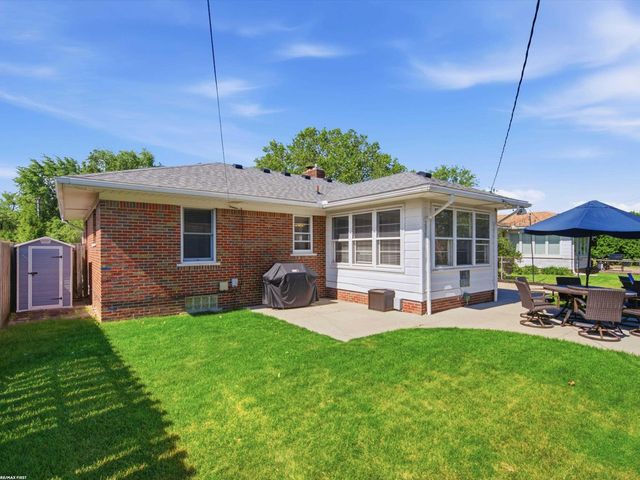 21023 Thiele Street, Saint Clair Shores, MI 48081