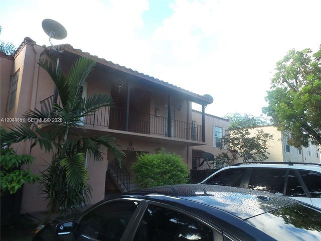 10794 N Kendall Dr B22, Miami, FL 33176