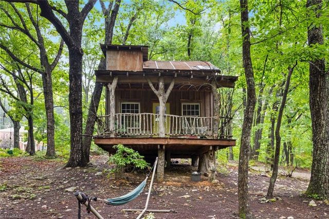 301 Carolina Avenue, Asheboro, NC 27203