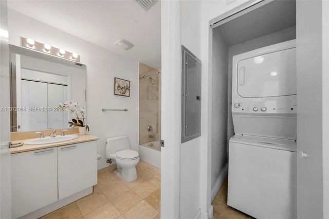 3131 NE 188th St 1-910, Aventura, FL 33180