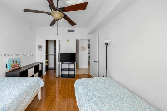 3131 NE 188th St 1-910, Aventura, FL 33180