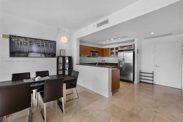 3131 NE 188th St 1-910, Aventura, FL 33180