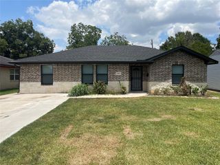 4319 Friar Point Road, Houston, TX 77047