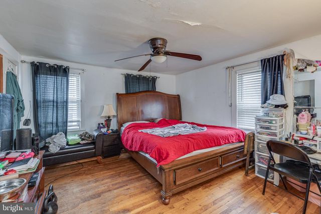 26 CHESTNUT ST, Lumberton, NJ 08048