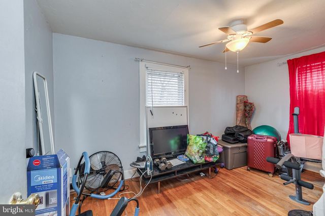 26 CHESTNUT ST, Lumberton, NJ 08048