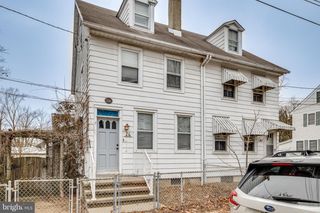 26 CHESTNUT ST, Lumberton, NJ 08048