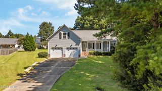 105 Serenity Court, New Bern, NC 28560