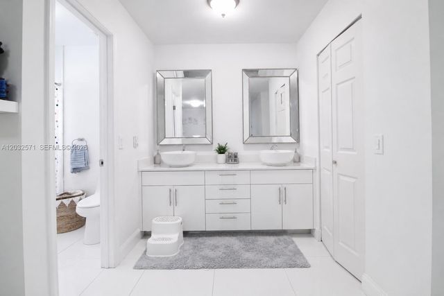 1127 SW 134th Place, Miami, FL 33184