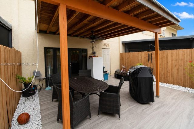 1127 SW 134th Place, Miami, FL 33184