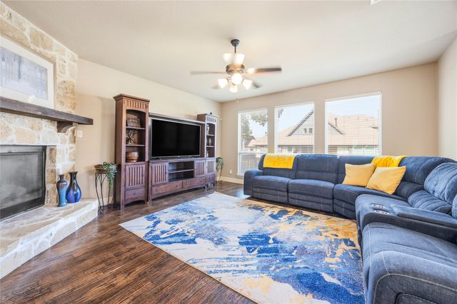 1133 Vickery Drive, Desoto, TX 75115