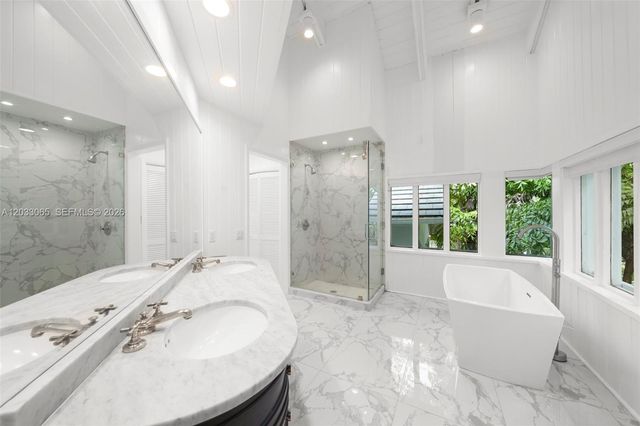 5600 Oakwood Lane, Coral Gables, FL 33156
