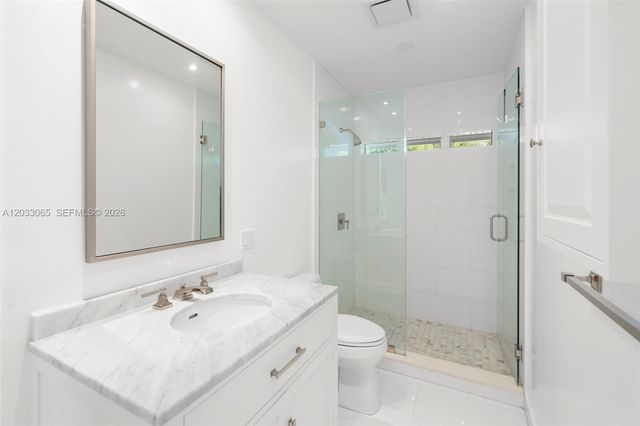 5600 Oakwood Lane, Coral Gables, FL 33156
