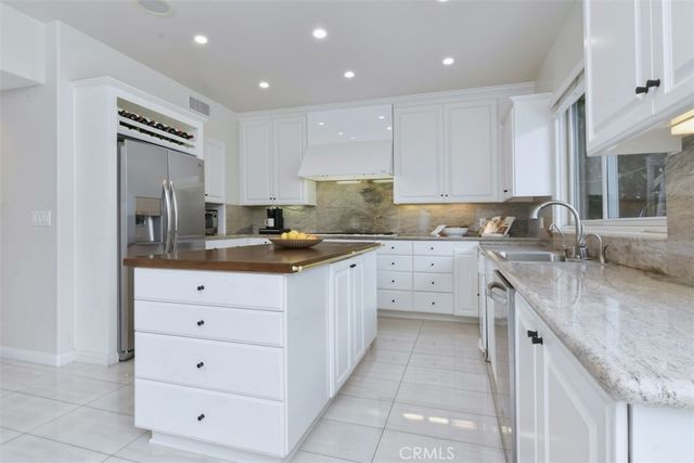 17846 Palora, Encino, CA 91316