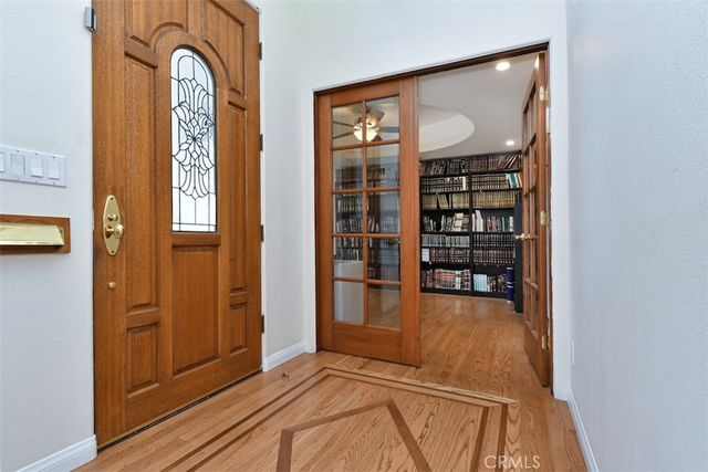 17846 Palora, Encino, CA 91316