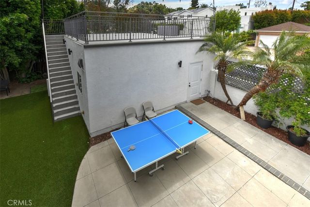 17846 Palora, Encino, CA 91316