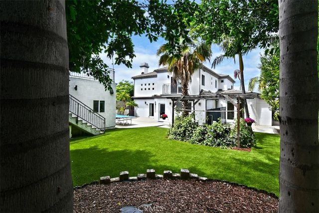 17846 Palora, Encino, CA 91316