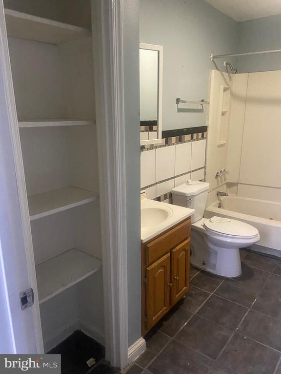Image 5 of property listing at 2125 ORLEANS ST #1 & 2, Baltimore, MD 21231