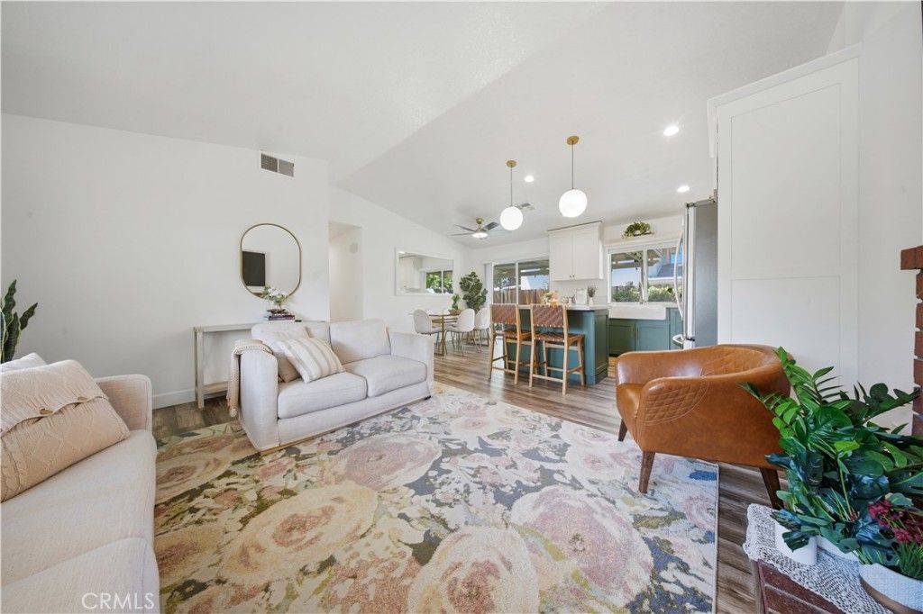 Image 10 of property listing at 44719 Tarragon Drive, Lancaster, CA 93536