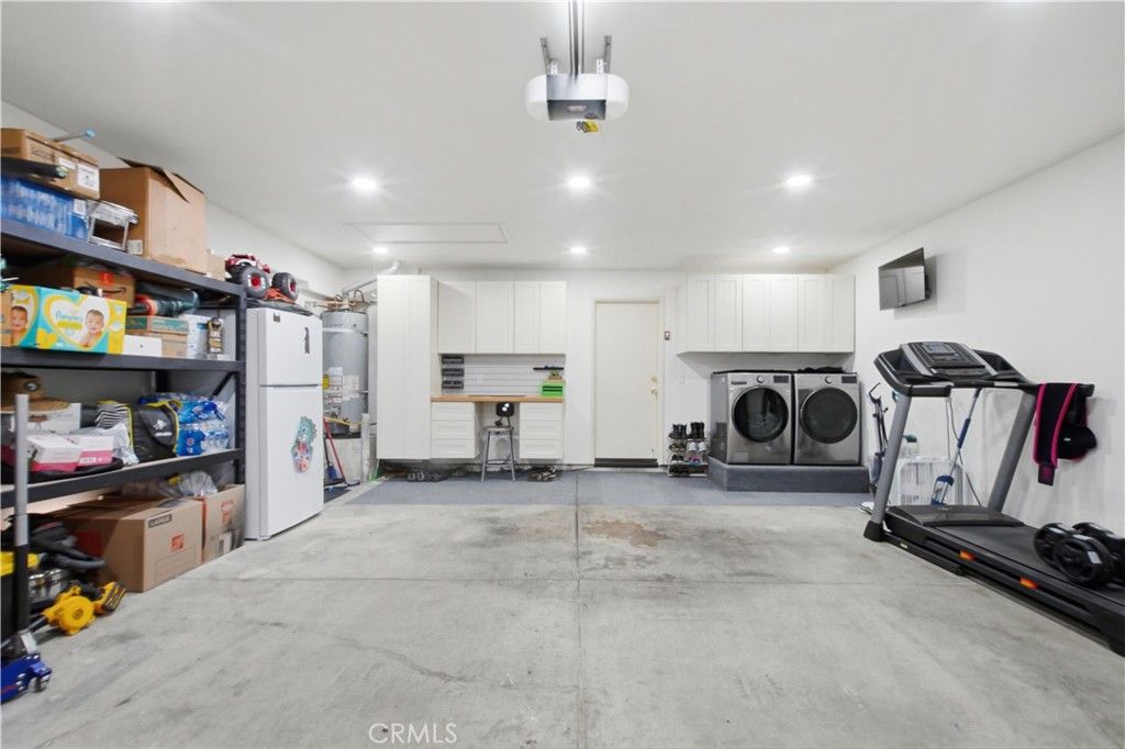Image 19 of property listing at 44719 Tarragon Drive, Lancaster, CA 93536