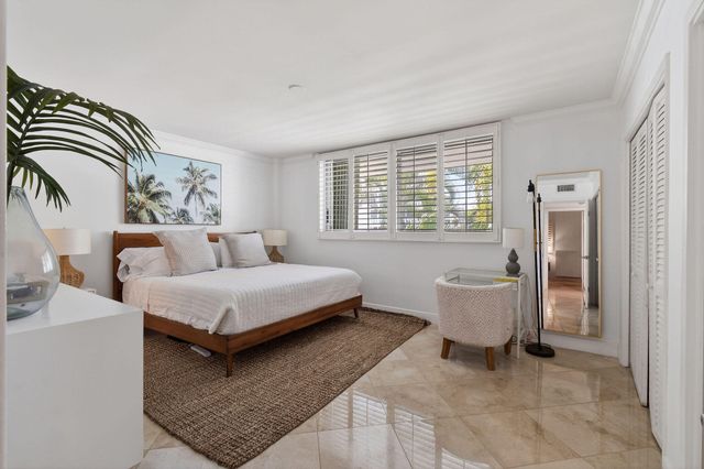 139 Sunrise Avenue 2030, Palm Beach, FL 33480