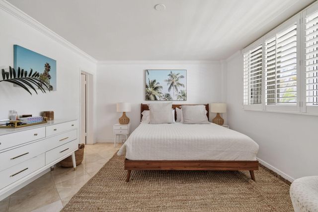 139 Sunrise Avenue 2030, Palm Beach, FL 33480