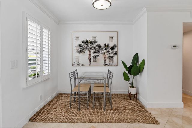 139 Sunrise Avenue 2030, Palm Beach, FL 33480