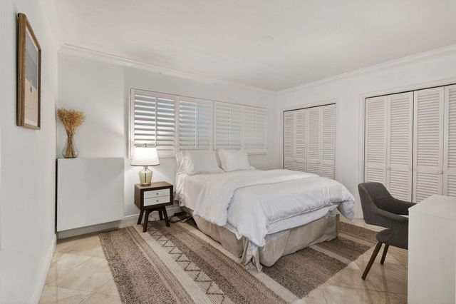 139 Sunrise Avenue 2030, Palm Beach, FL 33480