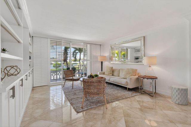 139 Sunrise Avenue 2030, Palm Beach, FL 33480