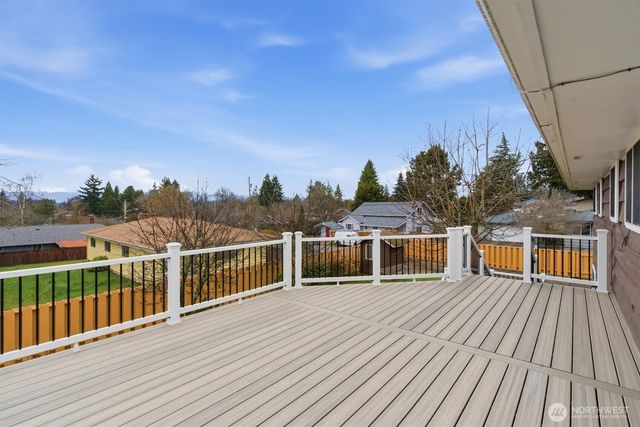 3719 Petersville Road NE, Bremerton, WA 98310