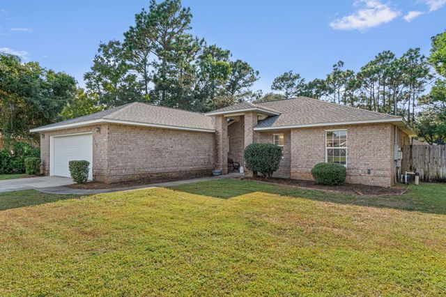 1939 Anchor Drive, Navarre, FL 32566