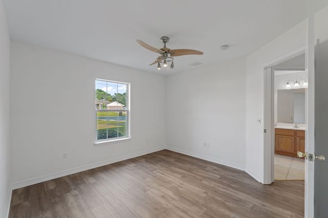 1939 Anchor Drive, Navarre, FL 32566
