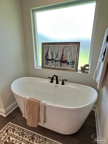 5255 Wahoo Rd, Pace, FL 32571