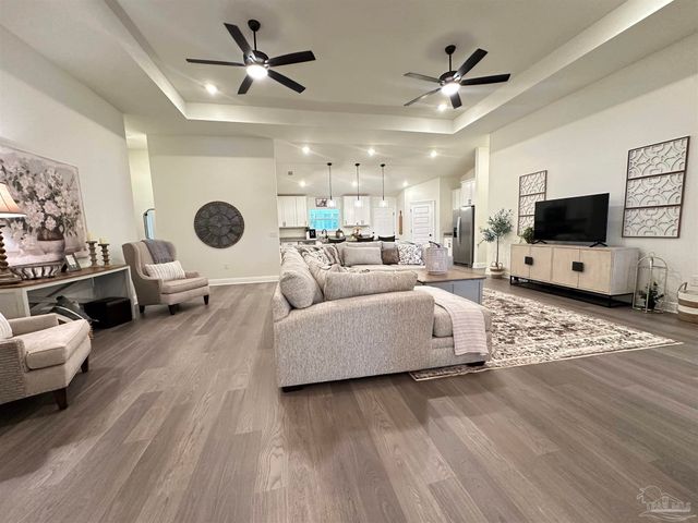 5255 Wahoo Rd, Pace, FL 32571