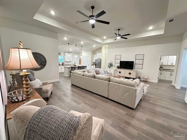 5255 Wahoo Rd, Pace, FL 32571