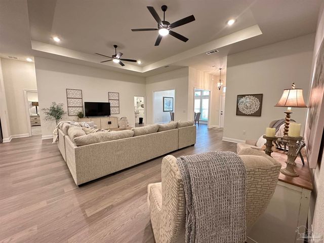 5255 Wahoo Rd, Pace, FL 32571