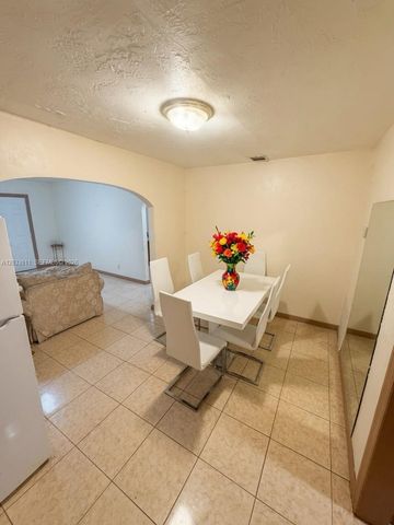 1100 N 24th Avenue, Hollywood, FL 33020