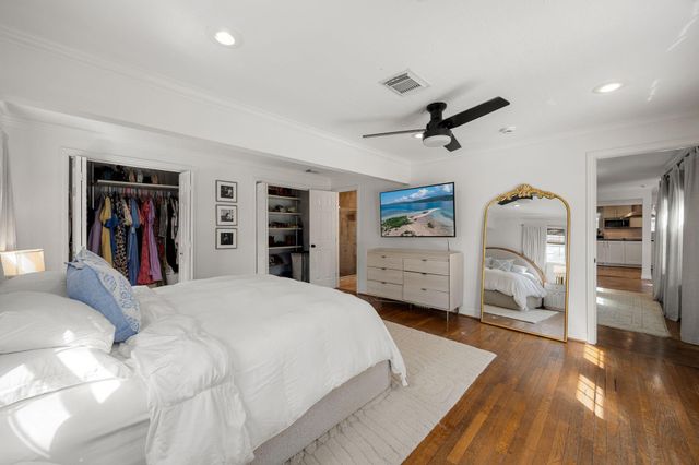 1815 Chantilly Lane, Houston, TX 77018