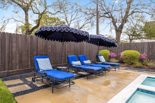 1815 Chantilly Lane, Houston, TX 77018