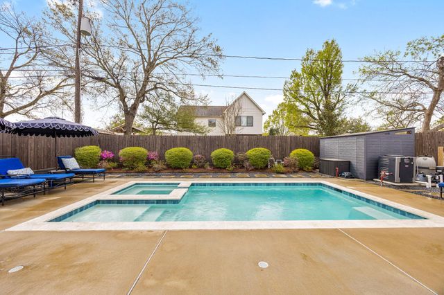 1815 Chantilly Lane, Houston, TX 77018