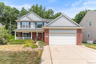 32724 Laurelwood Court, Farmington, MI 48336