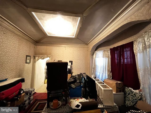 4525 SANSOM ST, Philadelphia, PA 19139