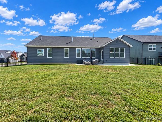 6803 Preservation Parkway, Affton, MO 63123