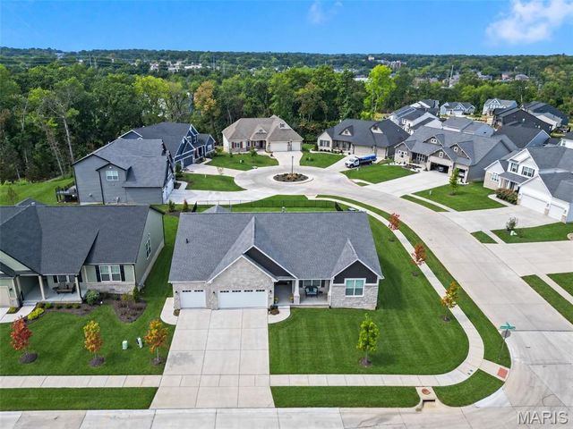 6803 Preservation Parkway, Affton, MO 63123