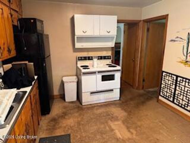 5004 Miles Ln, Louisville, KY 40219