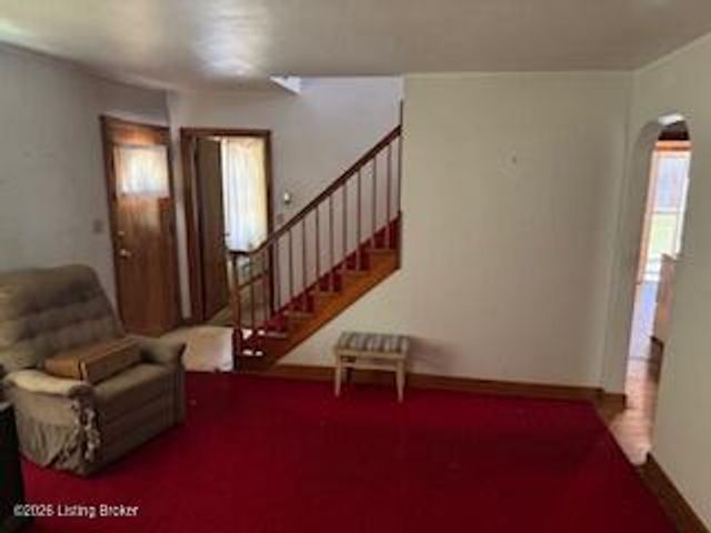 5004 Miles Ln, Louisville, KY 40219